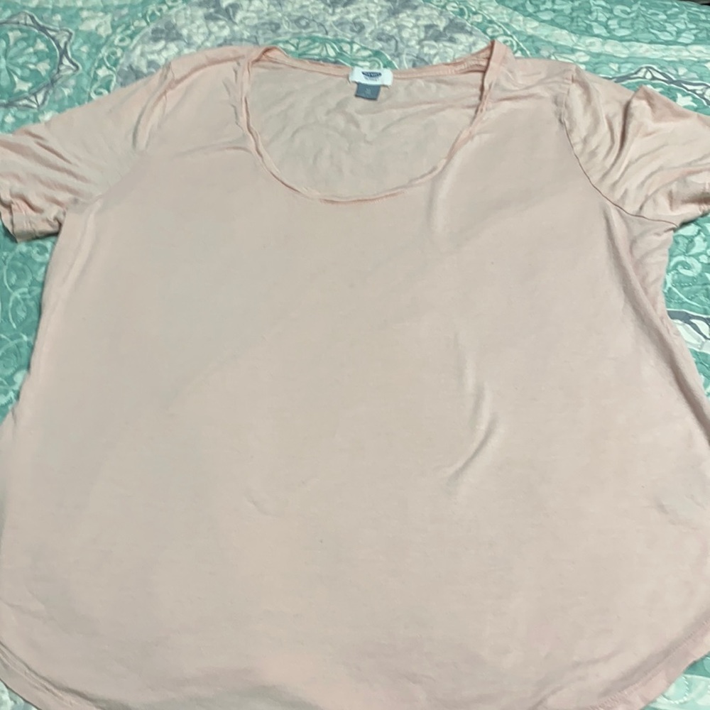 Old navy light pink tee